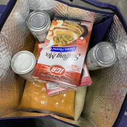 BBG and Team Blount Assemble Over 200 Thanksgiving Bags